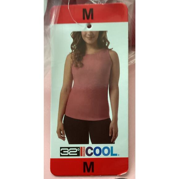 32 Degrees Cool Women’s  Rose Soft Ribbed Fabric with Built-In-Bra Top Medium - Picture 3 of 4